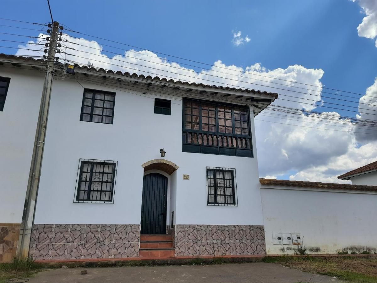 Aparta Hotel El Refugio De Maria ビージャ・デ・レイバ エクステリア 写真